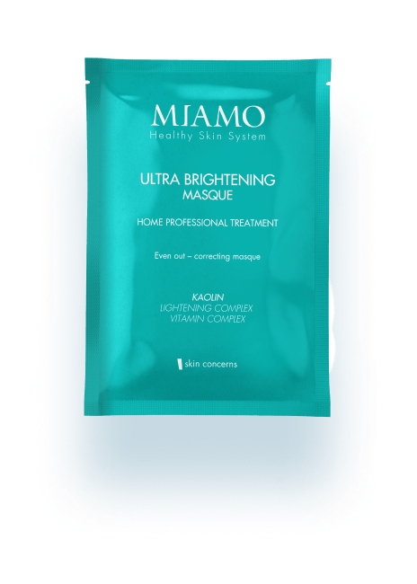 Tripla Brightening Cream su sfondo bianco